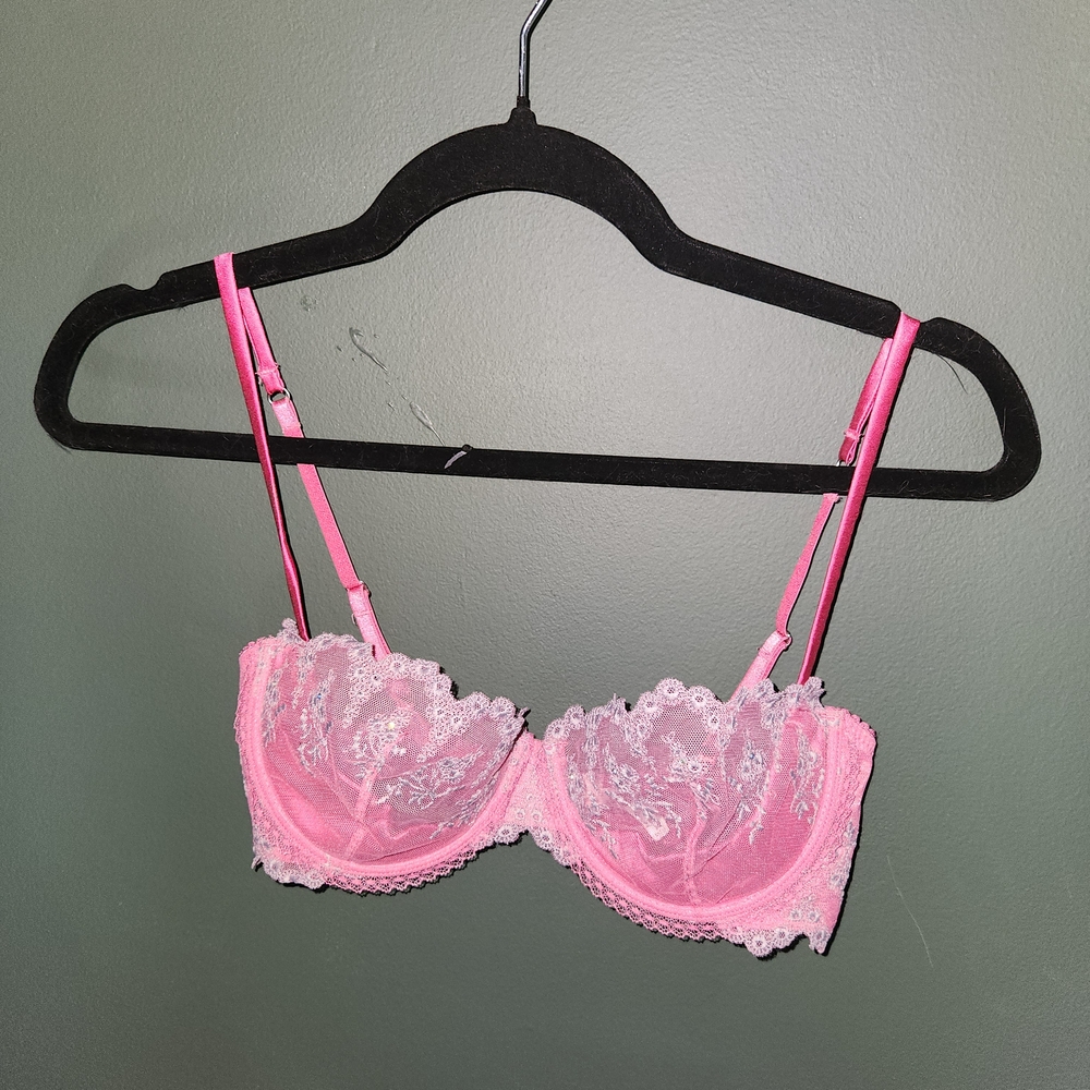Victoria's Secret Pink Lace Bra